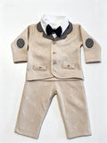 Conjunto beige corbatin